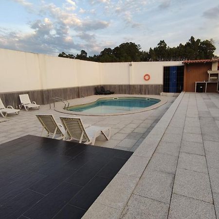 Casinha Das Bonecas - Casa Com Piscina Privada Авейру Экстерьер фото