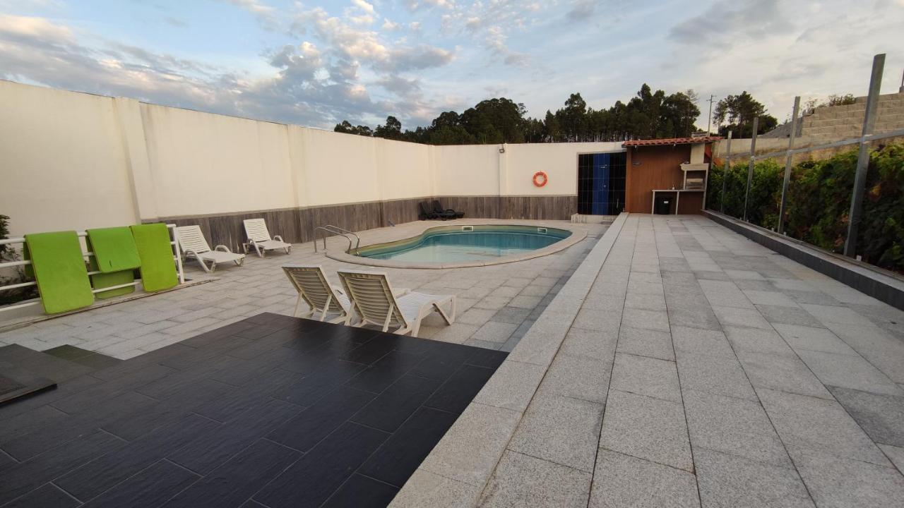 Casinha Das Bonecas - Casa Com Piscina Privada Авейру Экстерьер фото
